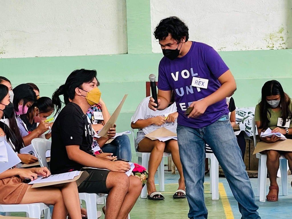 Empowering Community Discussions